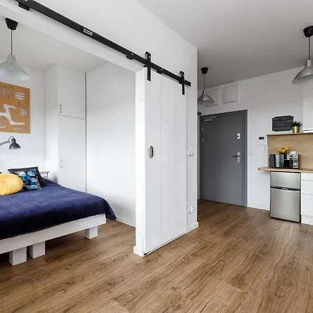 Miejsko Tu - Opera #119 아파트 올슈틴